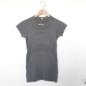 Lululemon exercise tee shirt